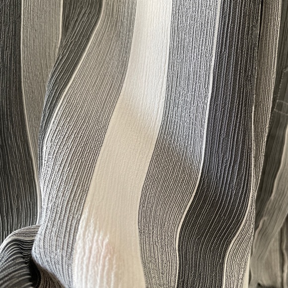 Monochrome Stripe Shirt - Picture 5 of 15